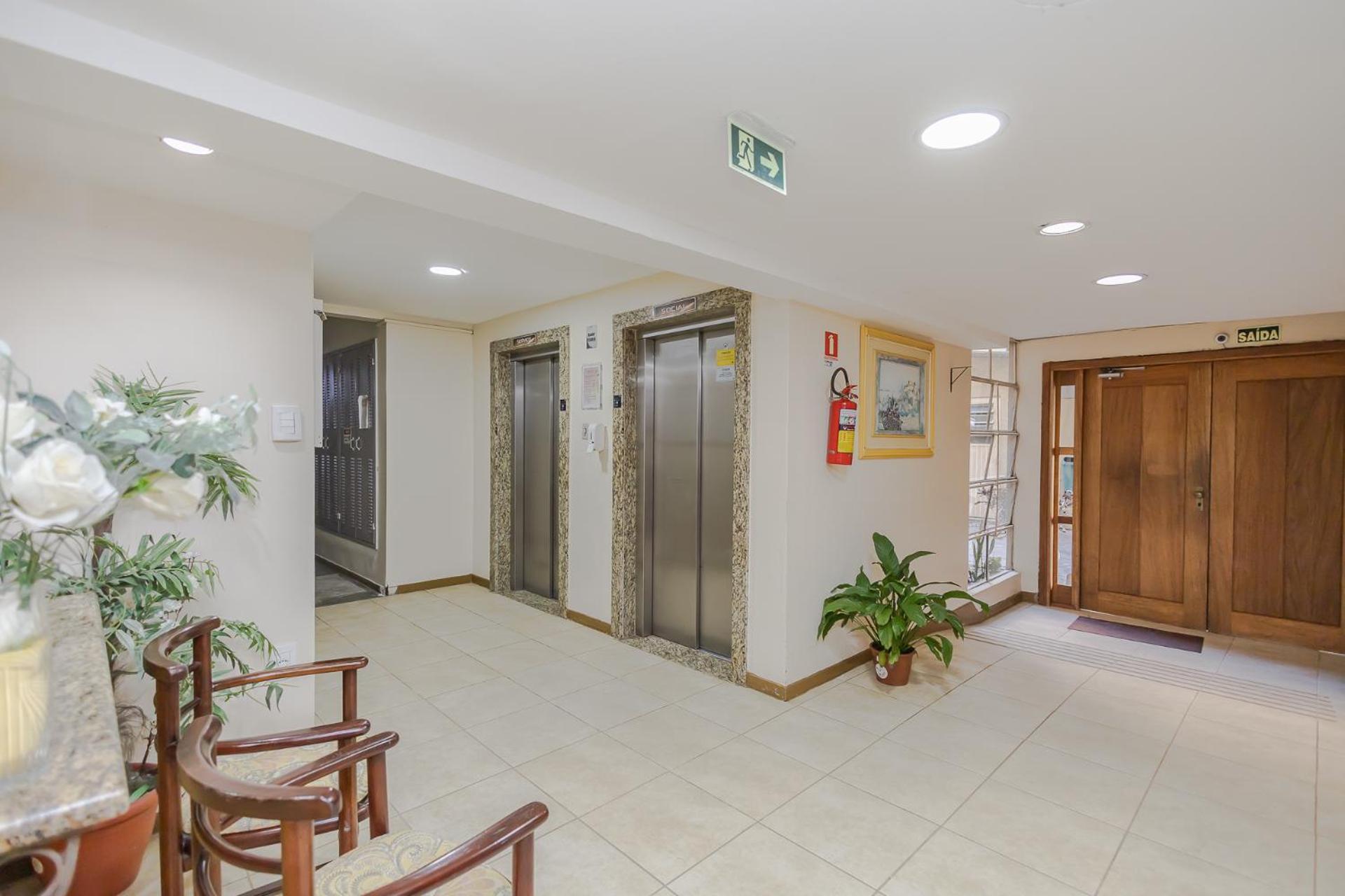 Familiar Ll 8ºandar Ll Wi-fi 259mpbs Ll 780m Da Av Ipiranga Ll 2km Hospital Sao Lucas Pucc Ll 4km Centro Ll 4,9km Da Rodoviaria Ll 8km Do Aeroporto Ll Apartment